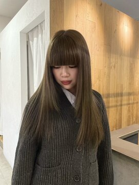 ロマリア(Lomalia) イメチェン/ベージュカラー/縮毛矯正/前髪/表参道/原宿