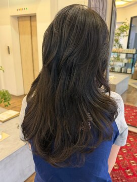 ヘアーアイスカルテット(HAIR ICI QUARTET) 小顔レイヤー夏カラー透明感