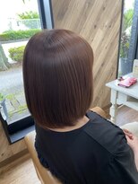 ルネッサンスヘアー ラファエロ(RAFFAELLO)&nbsp;艶カラー　ピンクベージュ　ボブ　360度艶髪へ