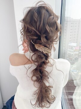 ネオリーブ クタ 町田店(Neolive kuta) 【Neolive kuta 町田】ゆるふわ編みおろしアレンジ