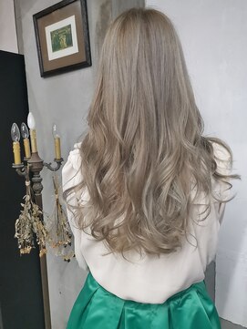 エクー(ECOO) 『　　ハイトーン　シルバーグレージュ　　』　guest snap ECOO