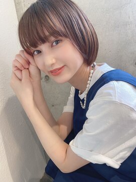 ルービック 難波(Rubik's) 上品フォルムの 大人ミニボブ/前下がり/小顔