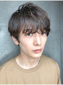 20代30代ニュアンスパーマの長めマッシュ　短髪