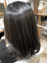 ネオリーブ チロル 横浜西口店(Neolive CiroL.)&nbsp;ダークグレージュカラー＊ハイライトカラー