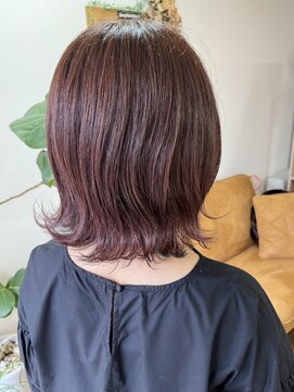 エルフゥ(Elle fou) ベリーピンク　外ハネ
