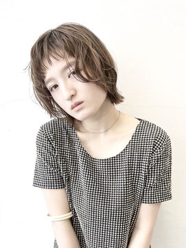 ココ 原宿(KOKO) 黒髪小顔クラゲヘアーオリーブグレーココアベージュ