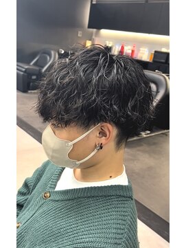 エレナ(elena) ツイストスパイラルパーマ束感ショート縦落ちツイストスパイラル