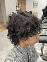 ラヴィズムバイフィフス(LUVISM by fifth)&nbsp;波巻きウルフパーマミディアムパーマ新潟万代