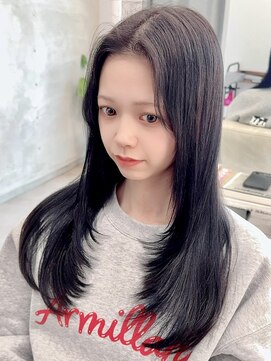 レヴィア(REVIA) レイヤーカット髪質改善トリートメント前髪カット