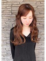 ハイバレーヘアーメゾン(HIGH VALLEY HAIRMAISON) ロングレイヤー波巻きロング顔周りレイヤー岡山南中央町