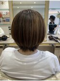 40代50代60代大人ひし形丸みショートボブ白髪ぼかしハイライト