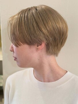 キミドリ(KIMIDORI) グレイヘアでも◎ひし形ハンサムショート【恵比寿スタッフ募集中