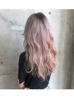 ガルボ ヘアー(garbo hair) #ハイトーン #ケアブリーチ #ホワイト #ホワイトベージュ