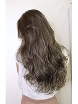 ヘアーメイク リリー マカナ(HAIR MAKE LI ILI I MAKANA) ハイライトグレージュ