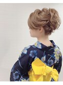 浴衣にすっきりルーズアップ