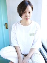 バース(BIRTH)&nbsp;天神【BIRTH】大人かわいい耳かけハンサムショート 2