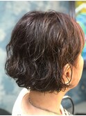 癖をいかしたボブスタイル