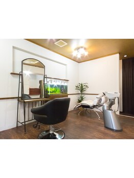 【髪質改善特化サロン】お客様一人ひとりと真摯に向き合う◎リラックスできる1席のみの完全マンツーマン。