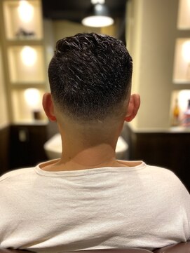 バレス 田町(BALES) [スキンフェード/ツイストスパイラル/田町]