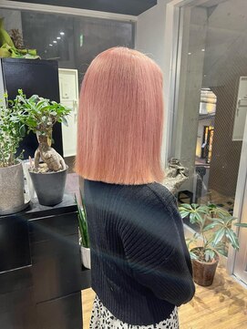 アルカナ 明治神宮前原宿(ARCANA) ピンクカラー　ペールピンク　ラベンダーピンク　ウルフカット