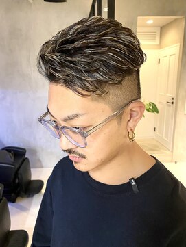 エリマ 調布(elima) メンズハイライト/ハイライト/ツーブロック/刈り上げ/ピンパーマ