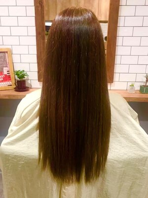 色持ちバツグン★オーガニック系のカラー剤を使用し、髪の状態に合った美しいヘアーへと導きます。