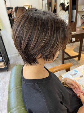 マリアバイアフロート(Maria by AFLOAT) 【添田】骨格補正な若見えショート!ハイライトカラー白髪ぼかし