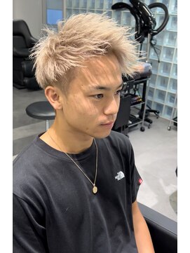 スキル 渋谷(SKILL) フェードカット/バリアート/刈り上げ/メンズショート/短髪