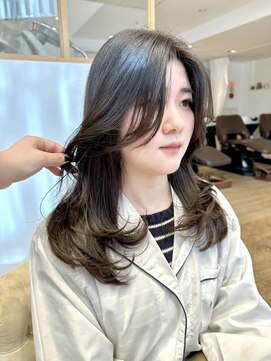 バイオレット 表参道店(Violet) ワンカールざくざくレイヤーカット艶感ラベンダーブラックカラー