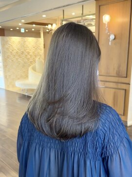 ザック ヴィ(ZACC vie) レイヤーカット/セミロング/艶カラー/学割U24