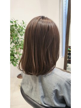 ルカ(LeK) グレイアッシュカラー