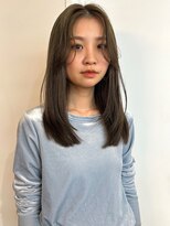 パーク 福岡天神西通り店(parc)&nbsp;オリーブグレージュ　ブリーチなしカラー　センターパート　小顔