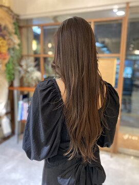 ヴィサージュヴィフ パワード バイ モンス(VISAGEVIF POWERED BY MONS) オリーブベージュ