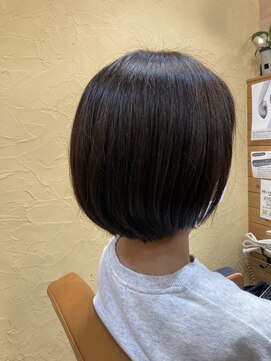 オッジ ヘアー ジャッロ(Oggi Hair giallo) ショートボブ 2月