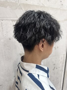 ニューカマー バイ ヘッドライト シブヤ(NEW COMER by HEADLIGHT shibuya) スパイラルパーマ