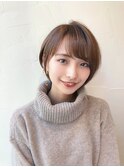 王道耳かけ小顔ショートヘアグレージュブラウン前髪あり