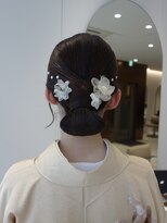 ビオラバイフーガ 綱島(Viola by FUGA) タイトシニヨン 10代20代30代