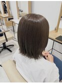 外ハネ×くすみブラウン