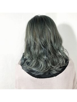 アンフィフォープルコ(AnFye for prco) AnFye　伸ばしかけ  セミロング