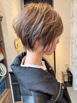 ジアン バイ ミルボン NU茶屋町+(GIEN by milbon) イルミナショートヘア