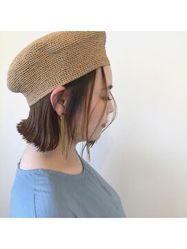 トネリコ(toneriko) 小物に合わせたボブスタイル