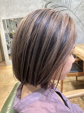マハナ(Mahana by hair) 20代30代40代ミニボブ前下がりショートボブハイライト3Dカラー
