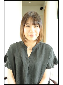 メタ(META) 安達祐実ヘアースタイル