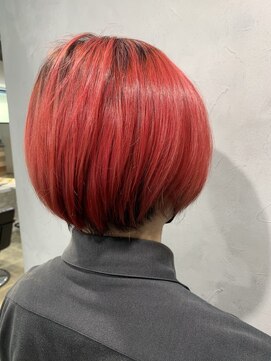 エイトセカンド 新宿三丁目店(EIGHT second) 派手髪レッド