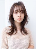 20代30代大人かわいい/レイヤーカット/シルキーベージュ/小顔