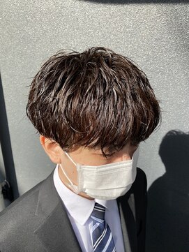 クオル 立川(QOL) ニュアンスツイスパ 刈り上げマッシュ