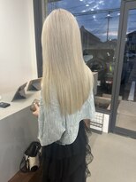 アム(am)&nbsp;ホワイトブロンドカラー