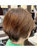 大人可愛い立体感丸みノーパートショートスタイル×30代40代50代