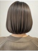 デザインカラーレイヤーカットウェットヘアオリーブベージュ白髪