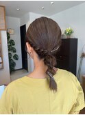 ローポニーテールヘアアレンジ